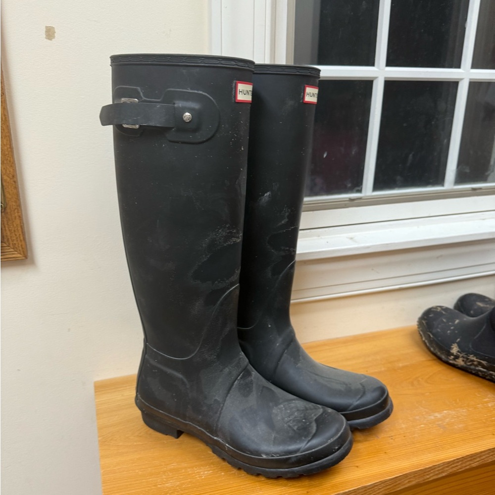 Hunter Black Interior Label Boots